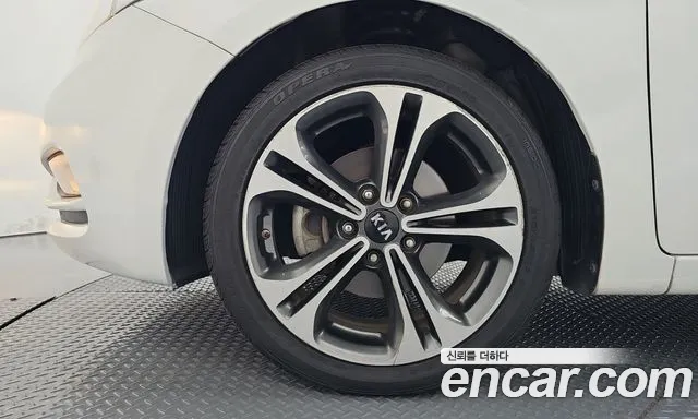 Kia K3 2014 thumb 4