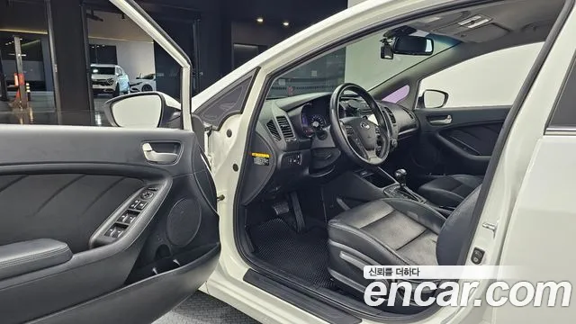 Kia K3 2014 thumb 9