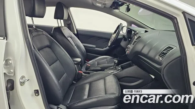 Kia K3 2014 thumb 10