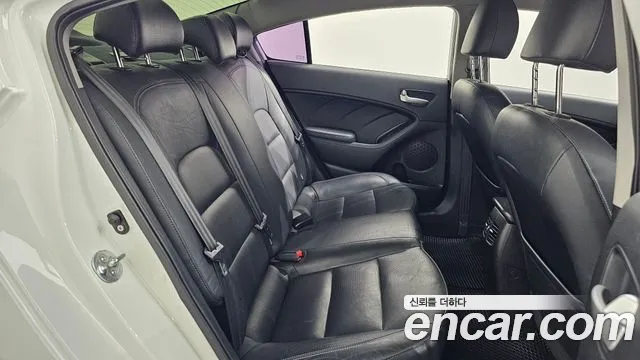 Kia K3 2014 thumb 11