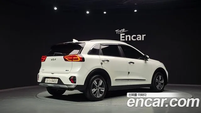 Kia Niro 2021 thumb 2