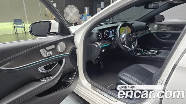 Mercedes-Benz E-Класс 2020 thumb 10