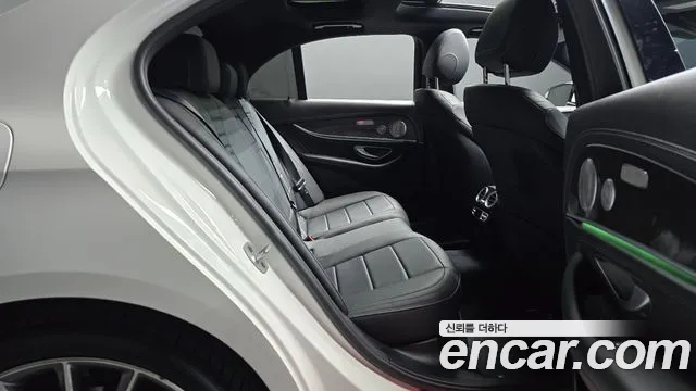 Mercedes-Benz E-Класс 2020 thumb 11
