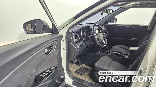 KG_Mobility_Ssangyong TIBOLI 2016 thumb 10