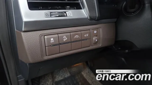 KG_Mobility_Ssangyong Rexton 2020 thumb 12