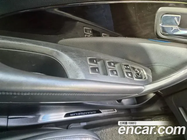 Hyundai Grandeur 2014 thumb 6