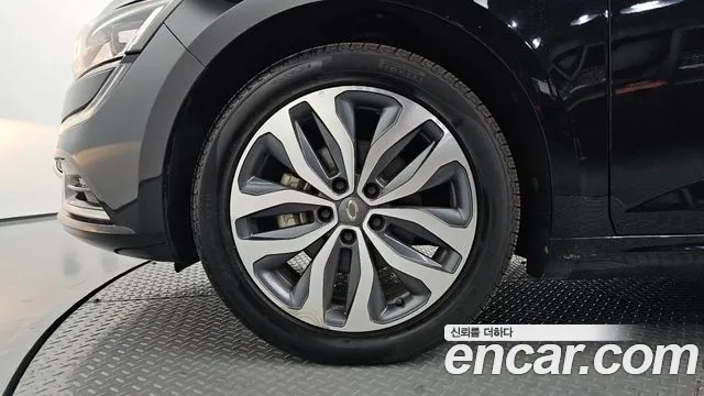 Renault-KoreaSamsung Megane 2016 thumb 5