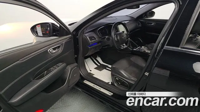 Renault-KoreaSamsung Megane 2016 thumb 10