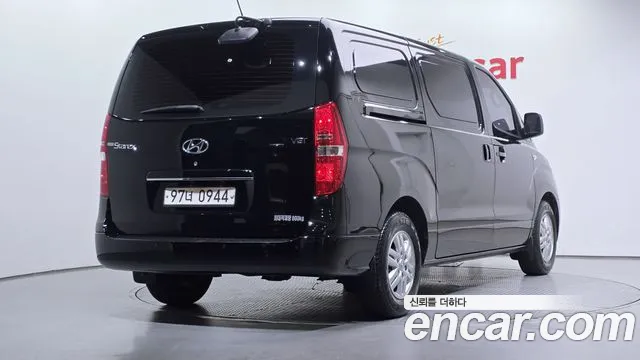 Hyundai Starex 2016 thumb 2