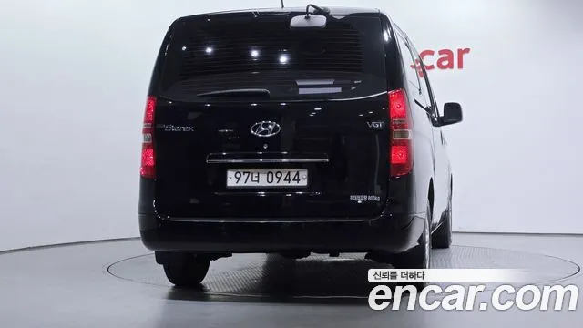 Hyundai Starex 2016 thumb 4