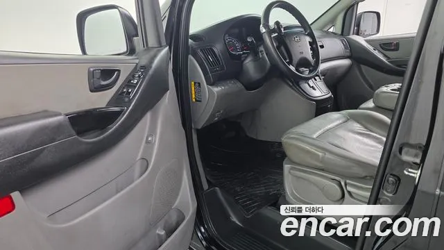 Hyundai Starex 2016 thumb 10