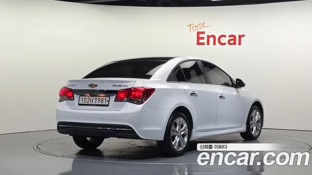 ChevroletGMDaewoo Cruze 2013 thumb 2