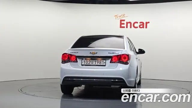 ChevroletGMDaewoo Cruze 2013 thumb 4