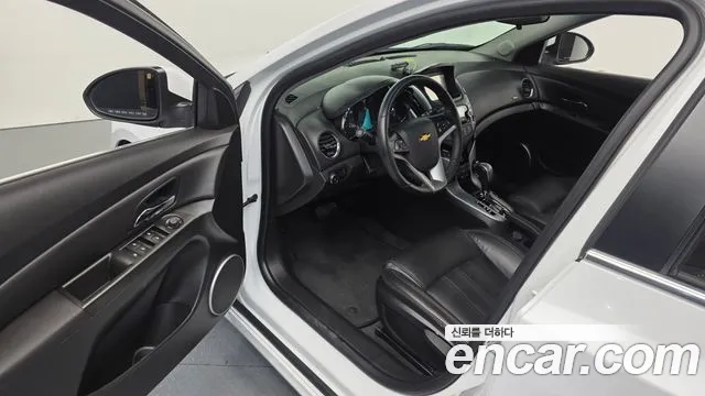ChevroletGMDaewoo Cruze 2013 thumb 10