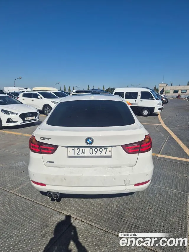 BMW Gran Turismo 2015 thumb 3