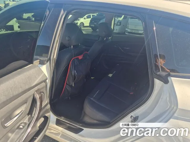 BMW Gran Turismo 2015 thumb 6
