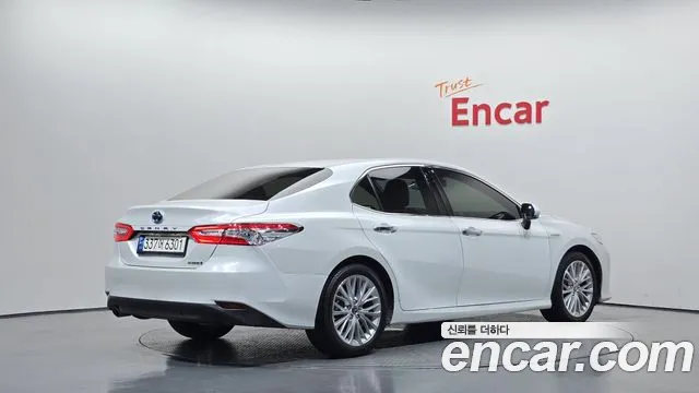 Toyota Camry 2020 thumb 2