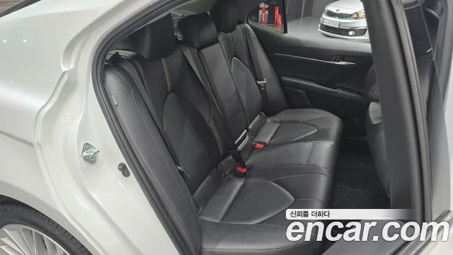 Toyota Camry 2020 thumb 12