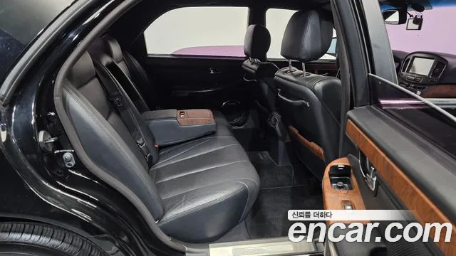 KG_Mobility_Ssangyong Chairman 2014 thumb 12