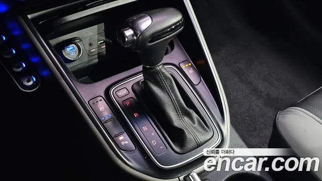 Kia Carens 2016 thumb 9