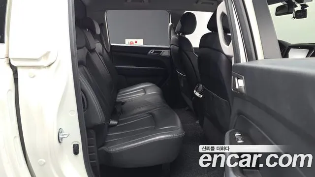 KG_Mobility_Ssangyong Rexton 2019 thumb 11