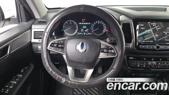 KG_Mobility_Ssangyong Rexton 2019 thumb 12