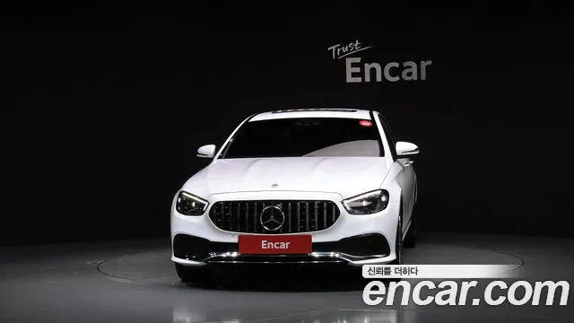 Mercedes-Benz E-Класс 2022 thumb 2