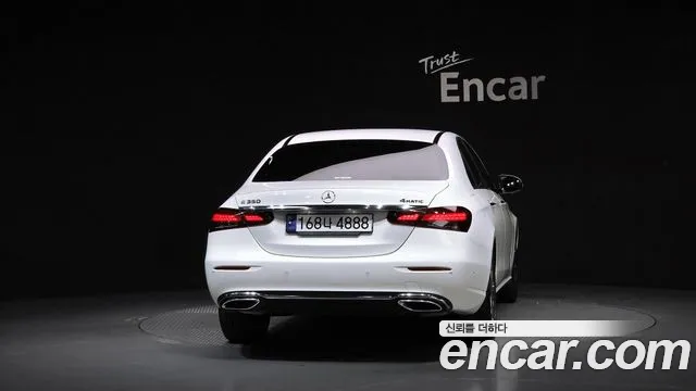 Mercedes-Benz E-Класс 2022 thumb 4