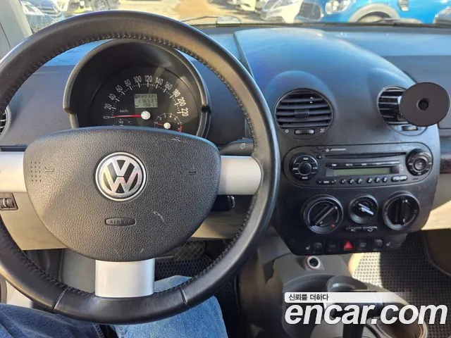 Volkswagen Beatle 2004 thumb 8