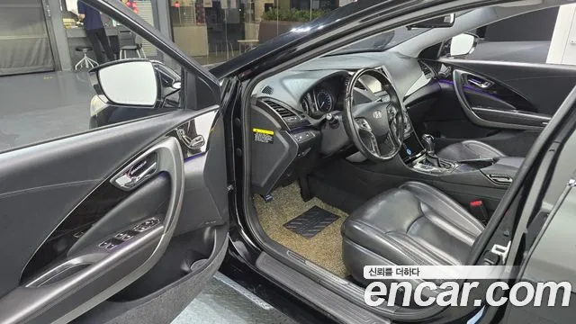 Hyundai Grandeur 2013 thumb 10