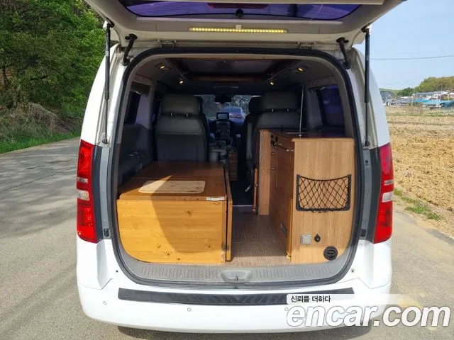Hyundai Starex 2013 thumb 10