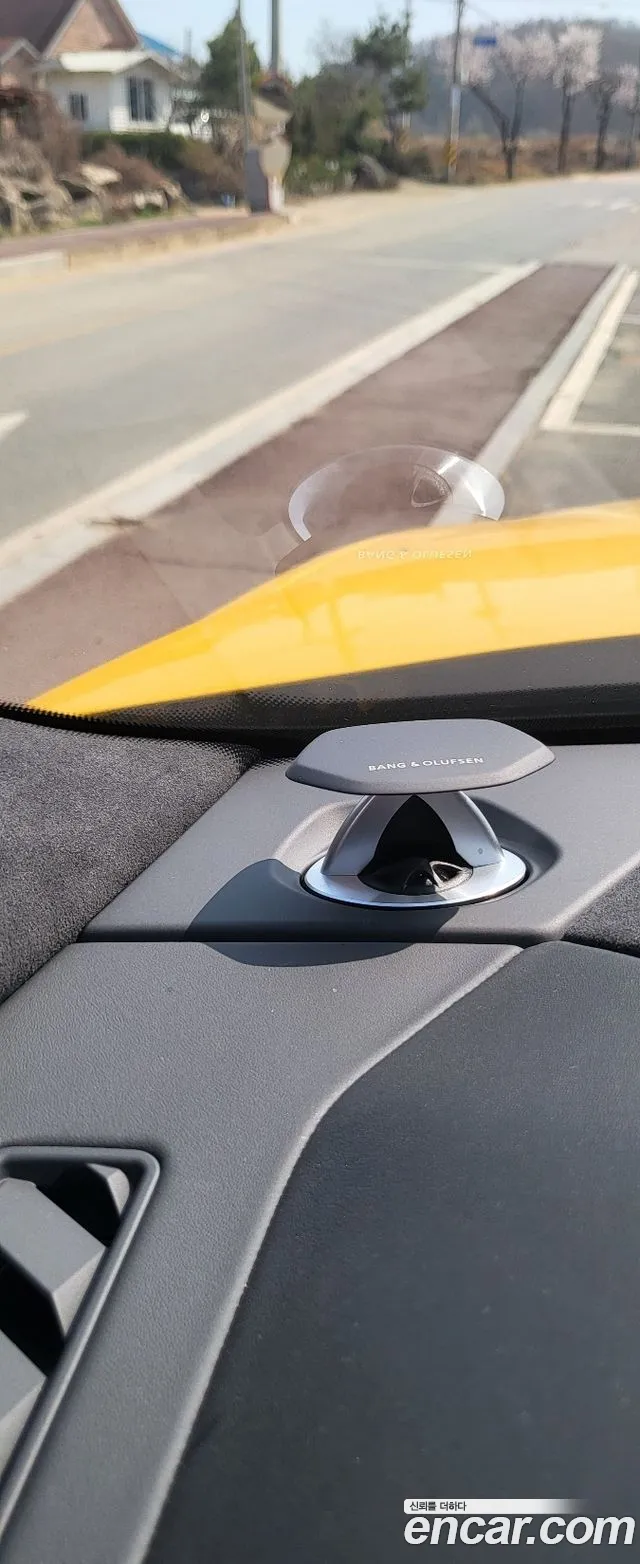 Lamborghini Urus 2021 thumb 5
