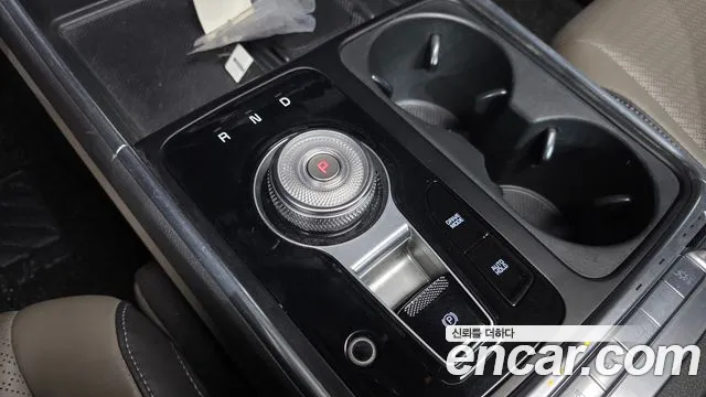 Kia Carnival 2024 thumb 9