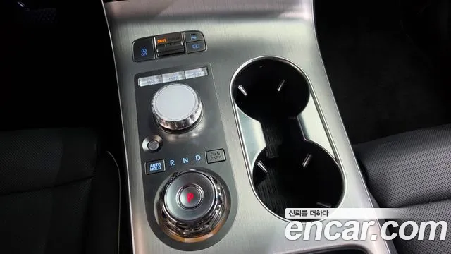 Genesis GV70 2025 thumb 9