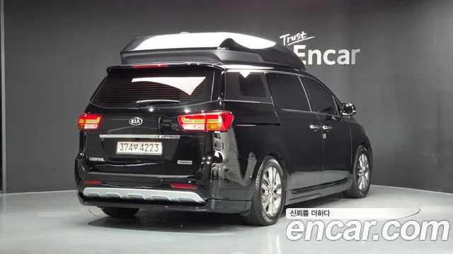 Kia Carnival 2016 thumb 2
