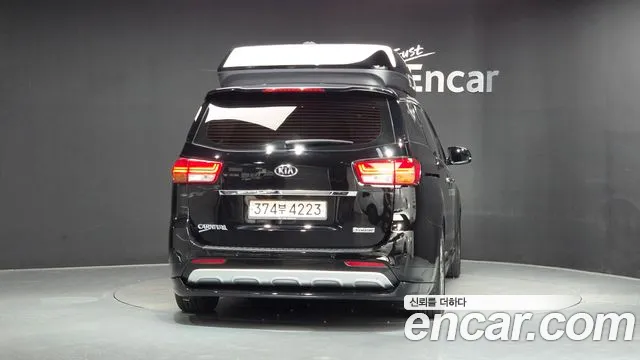 Kia Carnival 2016 thumb 4