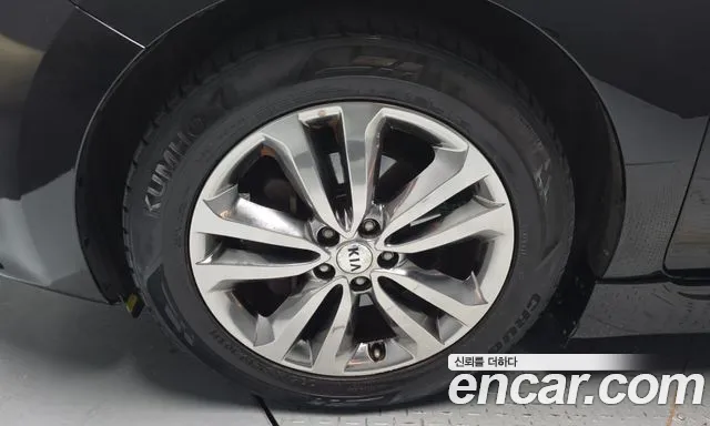 Kia Carnival 2016 thumb 5