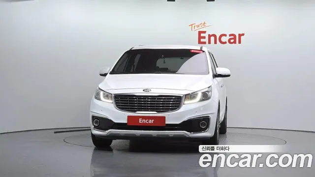 Kia Carnival 2017 thumb 2