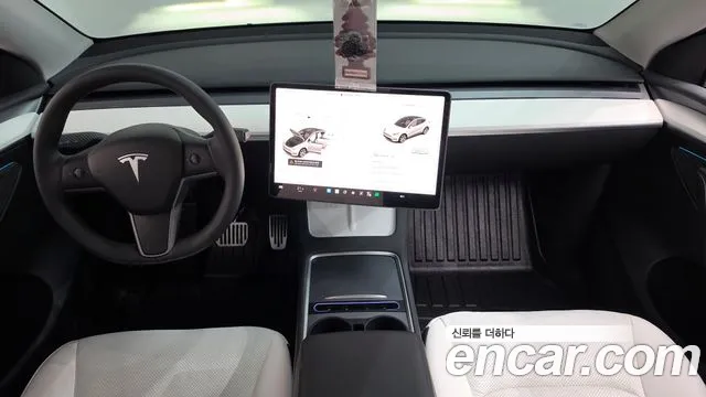 Tesla Model Y 2023 thumb 7