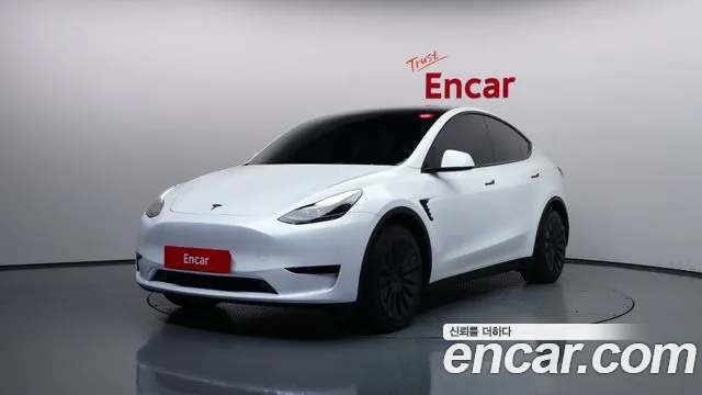 Tesla Model Y 2023 thumb 12