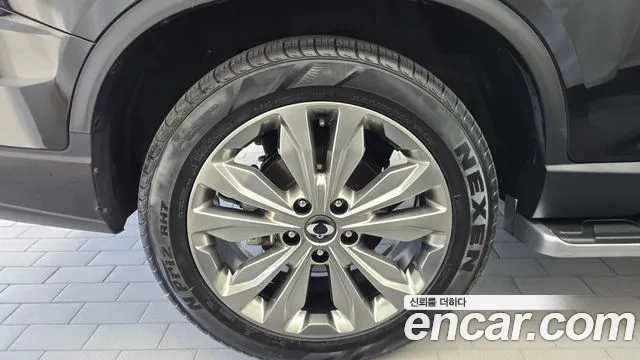 KG_Mobility_Ssangyong Rexton 2023 thumb 5