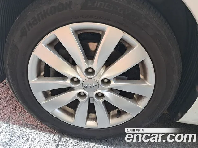 Kia K3 2014 thumb 6
