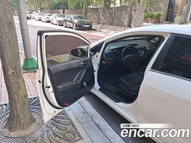 Kia K3 2014 thumb 8