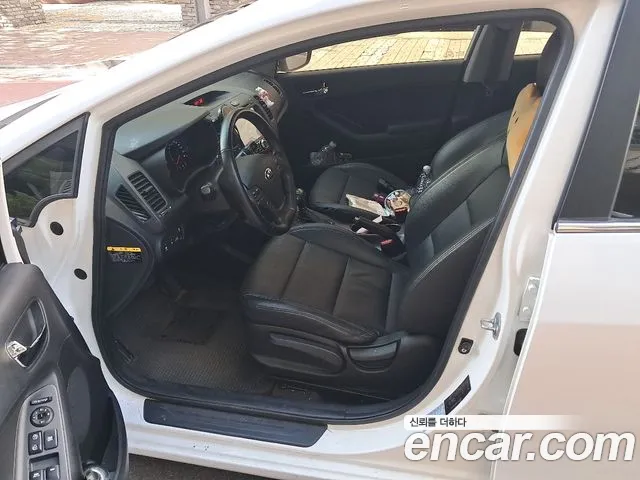Kia K3 2014 thumb 11