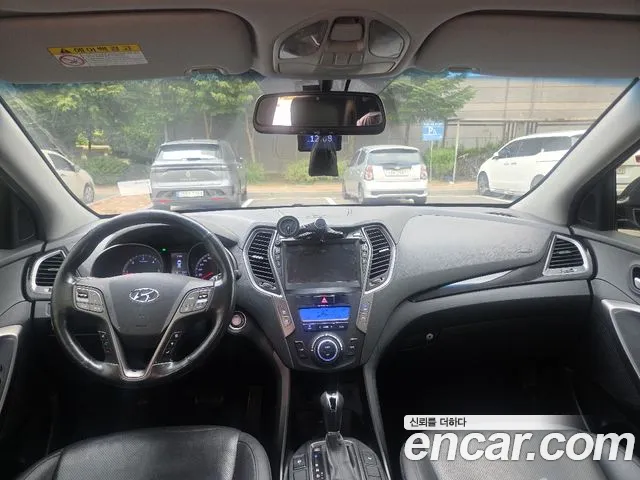 Hyundai Santa Fe 2013 thumb 8