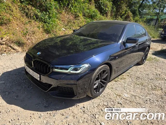 BMW 5-Series 2017 thumb 2