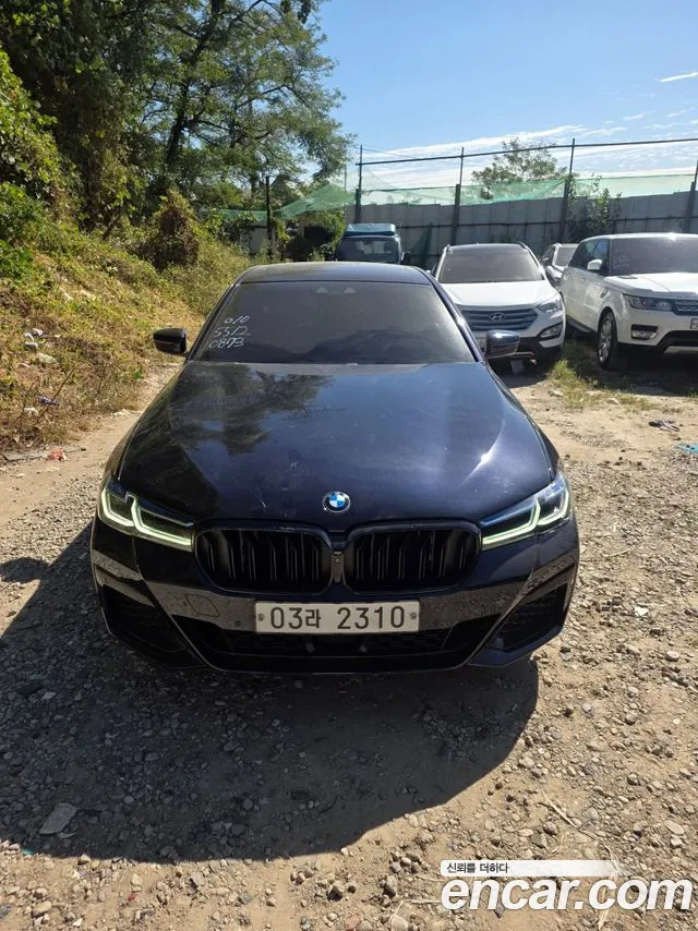 BMW 5-Series 2017 thumb 11