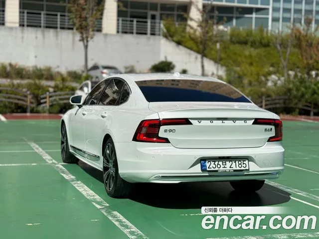 Volvo S90 2024 thumb 2