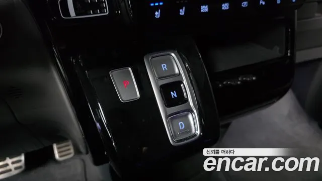 Hyundai Staria 2022 thumb 9