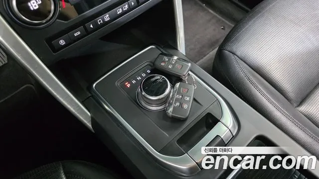 Land Rover Discovery Sport 2018 thumb 9